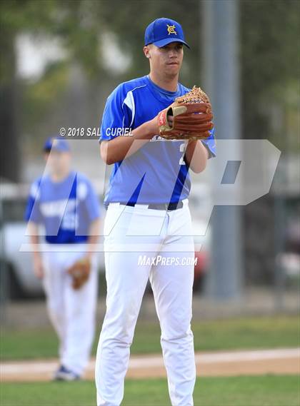 Thumbnail 3 in Valley Christian Academy vs. Orcutt Academy photogallery.