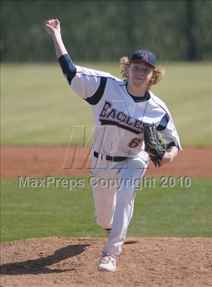 Thumbnail 3 in Dakota Ridge @ Farmington (Coach Bob National Invitational) photogallery.