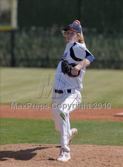 Thumbnail 2 in Dakota Ridge @ Farmington (Coach Bob National Invitational) photogallery.