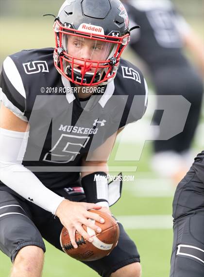 Thumbnail 2 in Arrowhead @ Muskego photogallery.