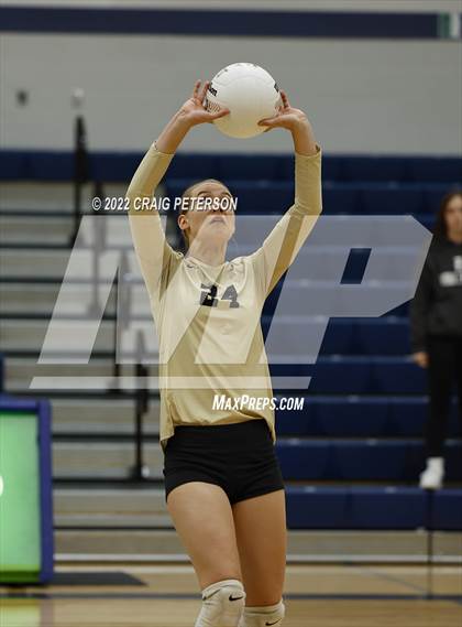 Thumbnail 2 in Davis vs Ridgeline photogallery.