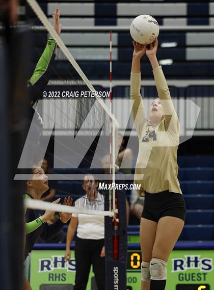 Thumbnail 1 in Davis vs Ridgeline photogallery.