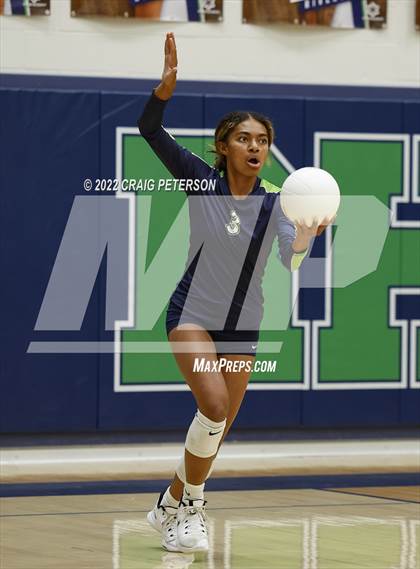 Thumbnail 3 in Davis vs Ridgeline photogallery.
