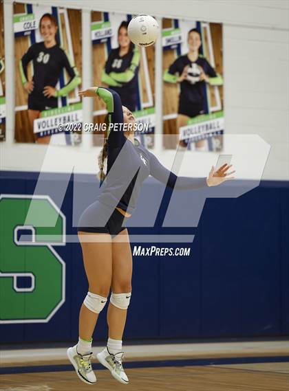 Thumbnail 3 in Davis vs Ridgeline photogallery.