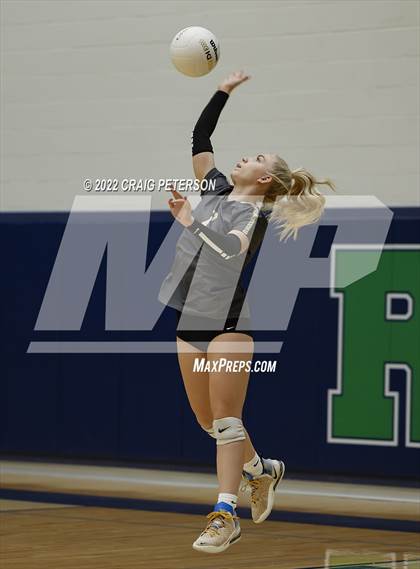 Thumbnail 2 in Davis vs Ridgeline photogallery.