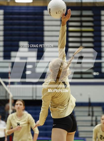 Thumbnail 3 in Davis vs Ridgeline photogallery.