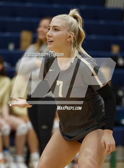 Thumbnail 1 in Davis vs Ridgeline photogallery.