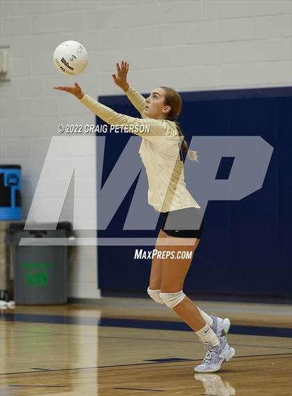 Thumbnail 3 in Davis vs Ridgeline photogallery.