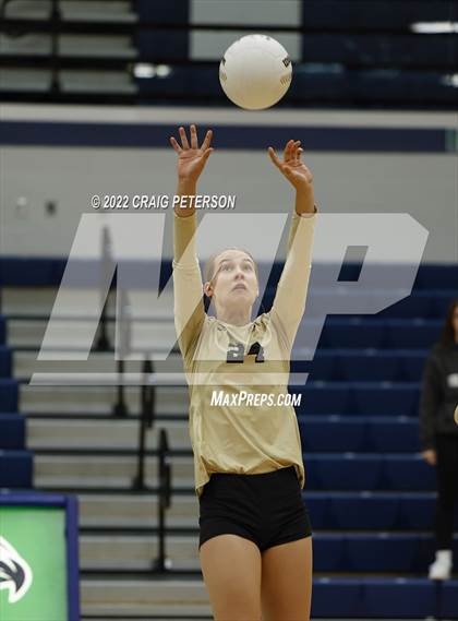 Thumbnail 3 in Davis vs Ridgeline photogallery.