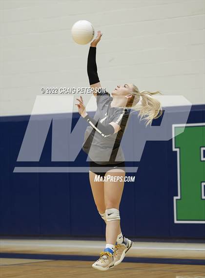 Thumbnail 3 in Davis vs Ridgeline photogallery.