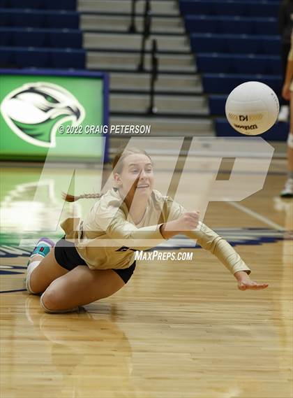 Thumbnail 1 in Davis vs Ridgeline photogallery.