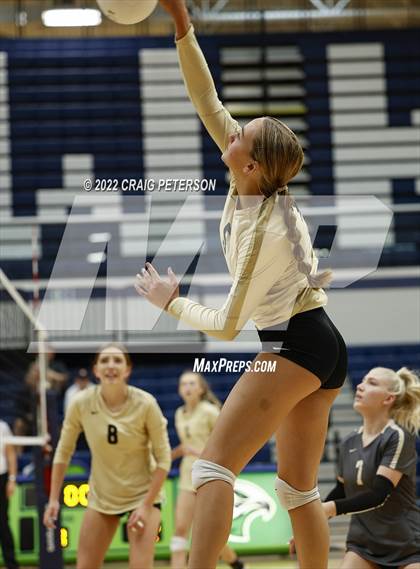 Thumbnail 3 in Davis vs Ridgeline photogallery.
