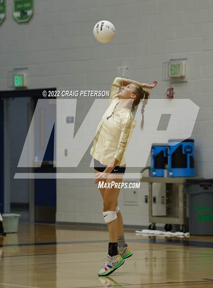Thumbnail 1 in Davis vs Ridgeline photogallery.