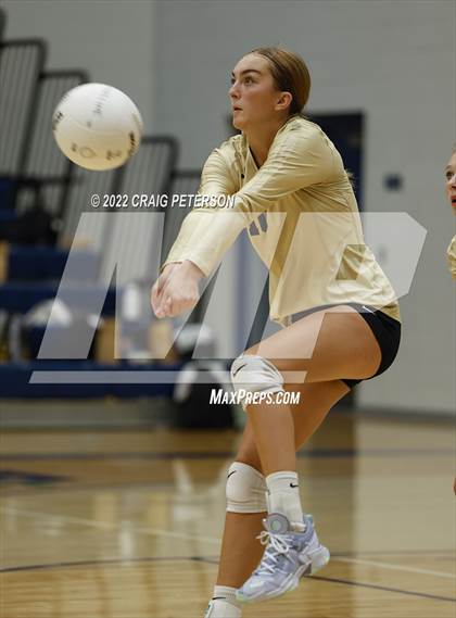 Thumbnail 1 in Davis vs Ridgeline photogallery.