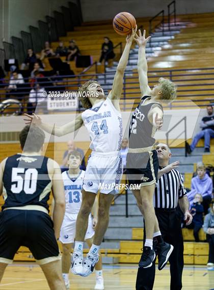 Thumbnail 2 in Churubusco @ Woodlan photogallery.