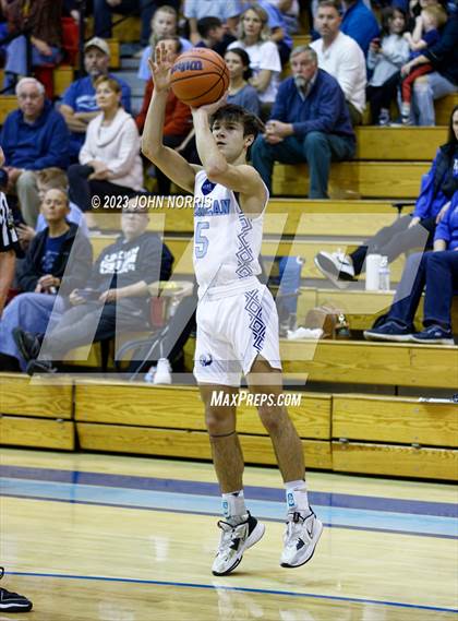 Thumbnail 2 in Churubusco @ Woodlan photogallery.