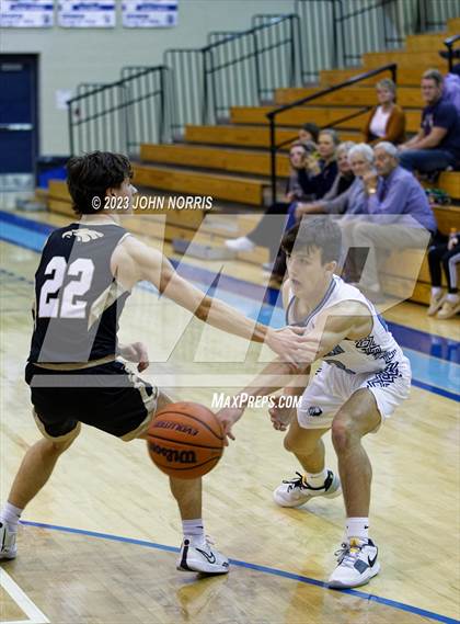 Thumbnail 2 in Churubusco @ Woodlan photogallery.