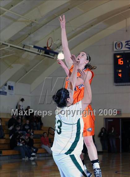 Thumbnail 2 in Santa Barbara vs. Chaminade photogallery.