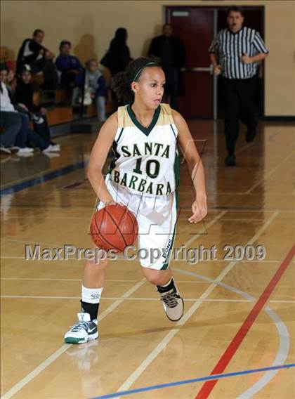 Thumbnail 2 in Santa Barbara vs. Chaminade photogallery.