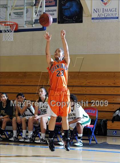 Thumbnail 1 in Santa Barbara vs. Chaminade photogallery.