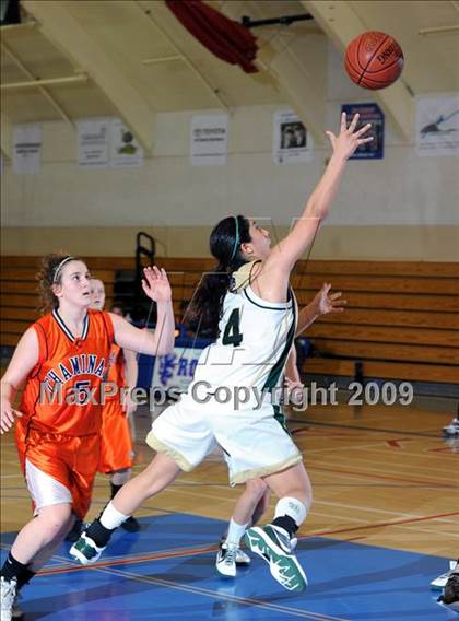 Thumbnail 2 in Santa Barbara vs. Chaminade photogallery.