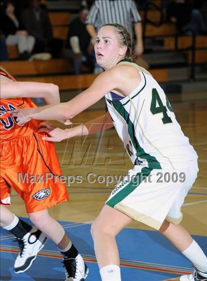Thumbnail 3 in Santa Barbara vs. Chaminade photogallery.