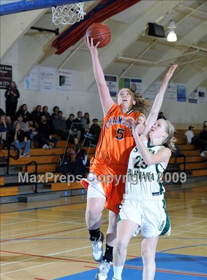 Thumbnail 3 in Santa Barbara vs. Chaminade photogallery.