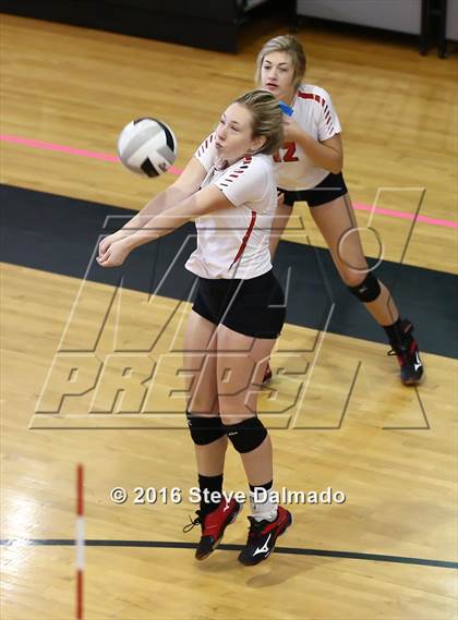 Thumbnail 3 in Notre Dame vs Academy of the Sacred Heart (Catholic League Tournament) photogallery.