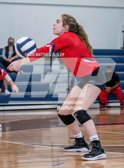 Thumbnail 1 in Greenfield vs Wayne Country Day (CPIC Conference Tournament Semifinal) photogallery.