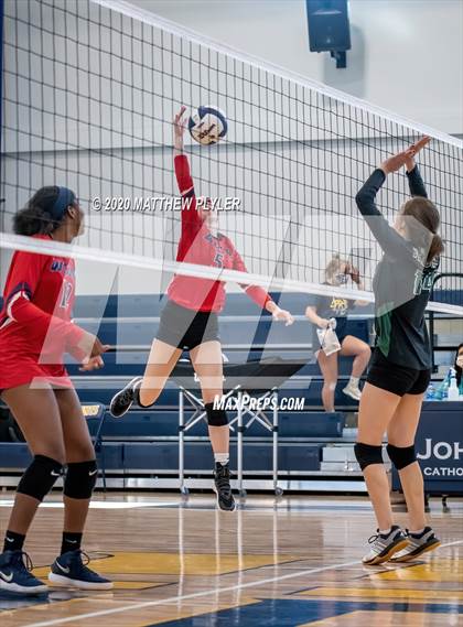 Thumbnail 3 in Greenfield vs Wayne Country Day (CPIC Conference Tournament Semifinal) photogallery.