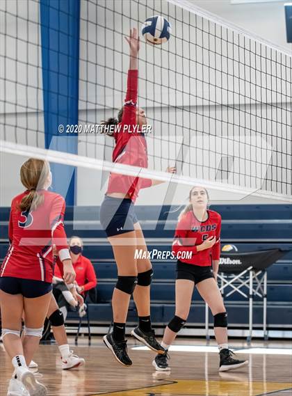 Thumbnail 1 in Greenfield vs Wayne Country Day (CPIC Conference Tournament Semifinal) photogallery.