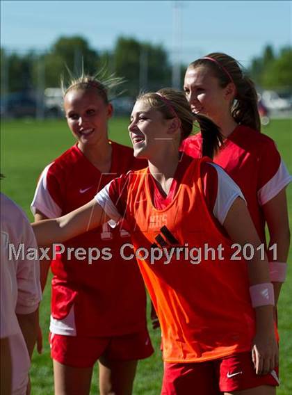 Thumbnail 1 in Montgomery @ Bingham (California vs. Utah) photogallery.