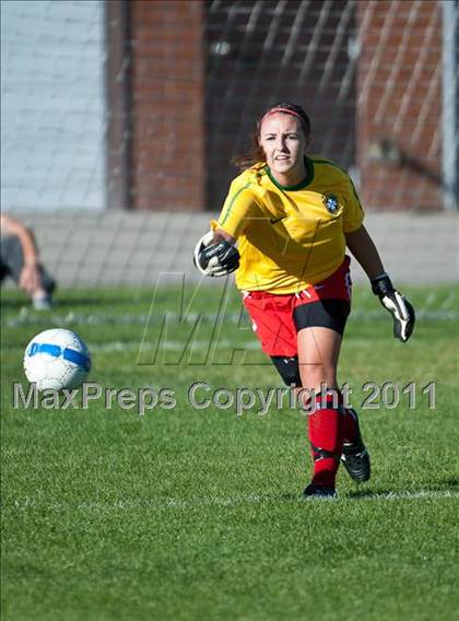 Thumbnail 1 in Montgomery @ Bingham (California vs. Utah) photogallery.
