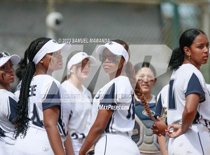 Thumbnail 3 in Notre Dame (SO) @ Sierra Canyon  photogallery.