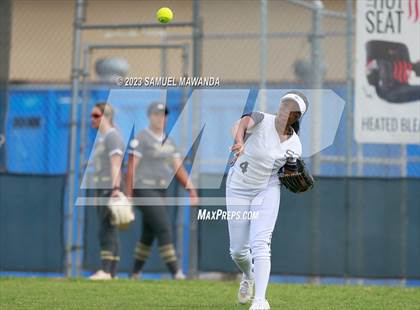 Thumbnail 1 in Notre Dame (SO) @ Sierra Canyon  photogallery.
