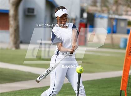 Thumbnail 1 in Notre Dame (SO) @ Sierra Canyon  photogallery.