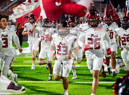 Thumbnail 1 in Weiss vs. La Porte (UIL Football 5A D1 Bi-District) photogallery.