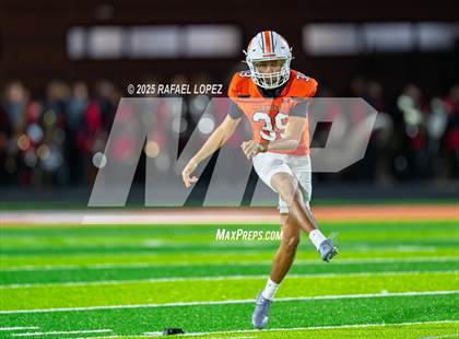 Thumbnail 3 in Weiss vs. La Porte (UIL Football 5A D1 Bi-District) photogallery.