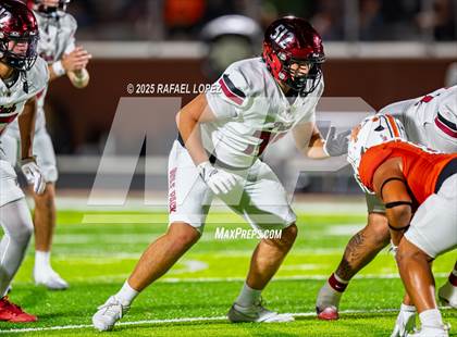 Thumbnail 1 in Weiss vs. La Porte (UIL Football 5A D1 Bi-District) photogallery.