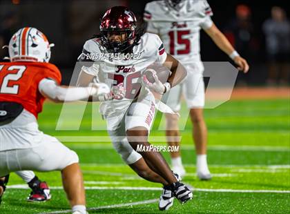 Thumbnail 1 in Weiss vs. La Porte (UIL 5A D1 Football Bi-District) photogallery.