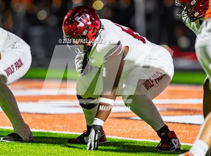 Thumbnail 1 in Weiss vs. La Porte (UIL 5A D1 Football Bi-District) photogallery.