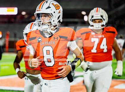 Thumbnail 1 in Weiss vs. La Porte (UIL 5A D1 Football Bi-District) photogallery.