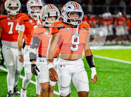 Thumbnail 1 in Weiss vs. La Porte (UIL 5A D1 Football Bi-District) photogallery.