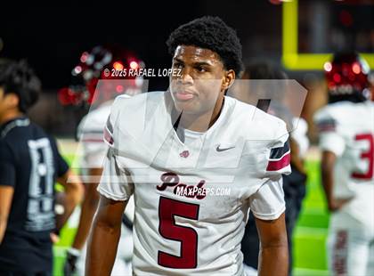 Thumbnail 1 in Weiss vs. La Porte (UIL 5A D1 Football Bi-District) photogallery.