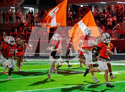 Thumbnail 2 in Weiss vs. La Porte (UIL Football 5A D1 Bi-District) photogallery.