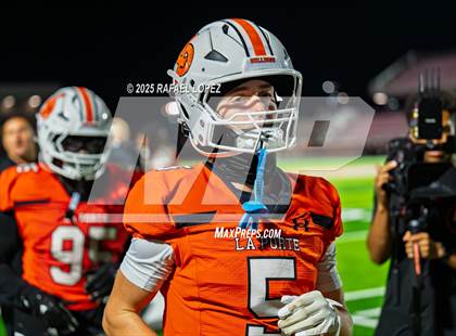 Thumbnail 2 in Weiss vs. La Porte (UIL Football 5A D1 Bi-District) photogallery.
