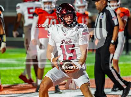 Thumbnail 2 in Weiss vs. La Porte (UIL Football 5A D1 Bi-District) photogallery.