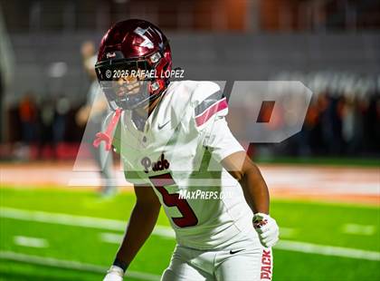 Thumbnail 3 in Weiss vs. La Porte (UIL Football 5A D1 Bi-District) photogallery.