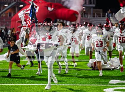 Thumbnail 3 in Weiss vs. La Porte (UIL 5A D1 Football Bi-District) photogallery.