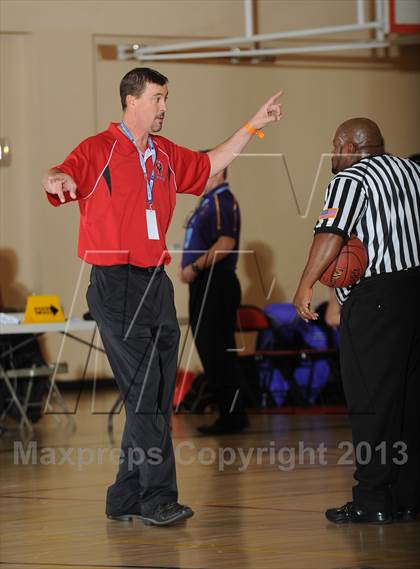 Thumbnail 2 in Joshua Springs vs. Marywood-Palm Valley (MaxPreps Holiday Classic) photogallery.